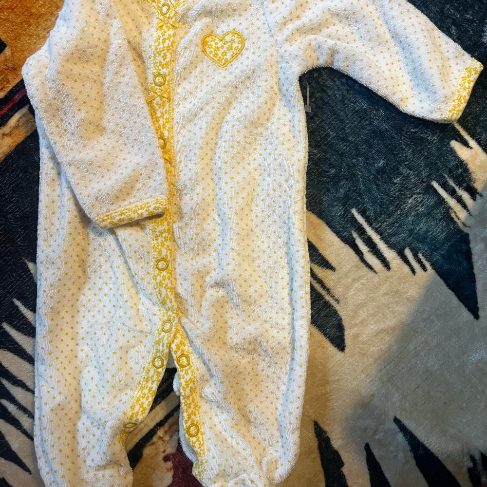 Carter's Yellow and White Heart Footie